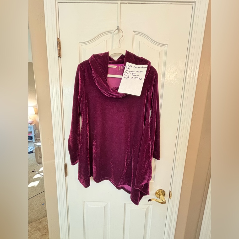 Soft Surroundings Burgundy Plush Velvet Cowl Neck LS Top Style #37122 Holiday - Picture 3 of 8